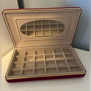 Velvet jewelry case